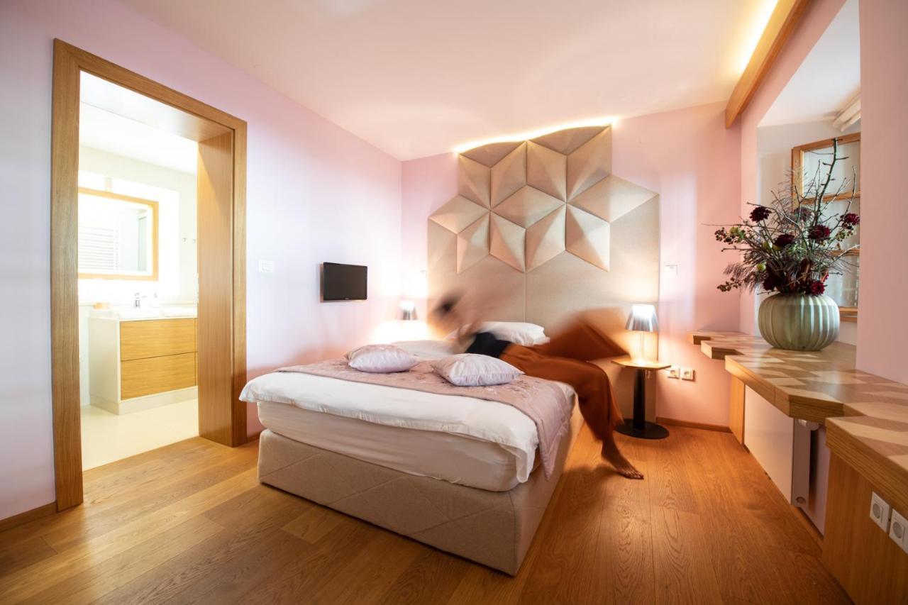 Skrabceva Domacija Otel Ribnica Dış mekan fotoğraf